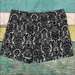 Ann Taylor Women’s Shorts Print Size 2